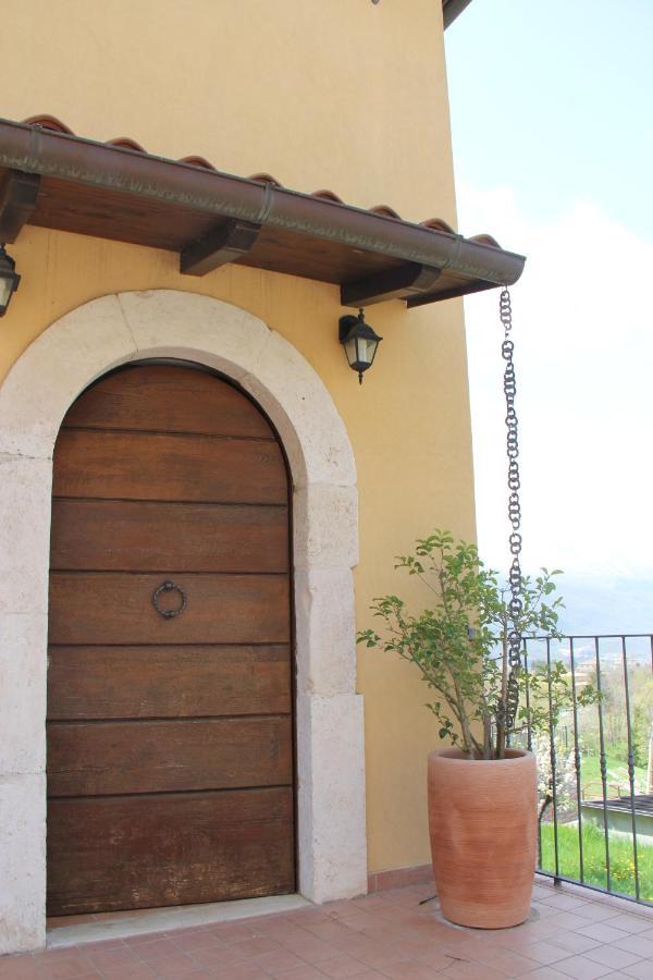 Il Pagliarello Di Villa San Giovanni San Demetrio ne' Vestini エクステリア 写真