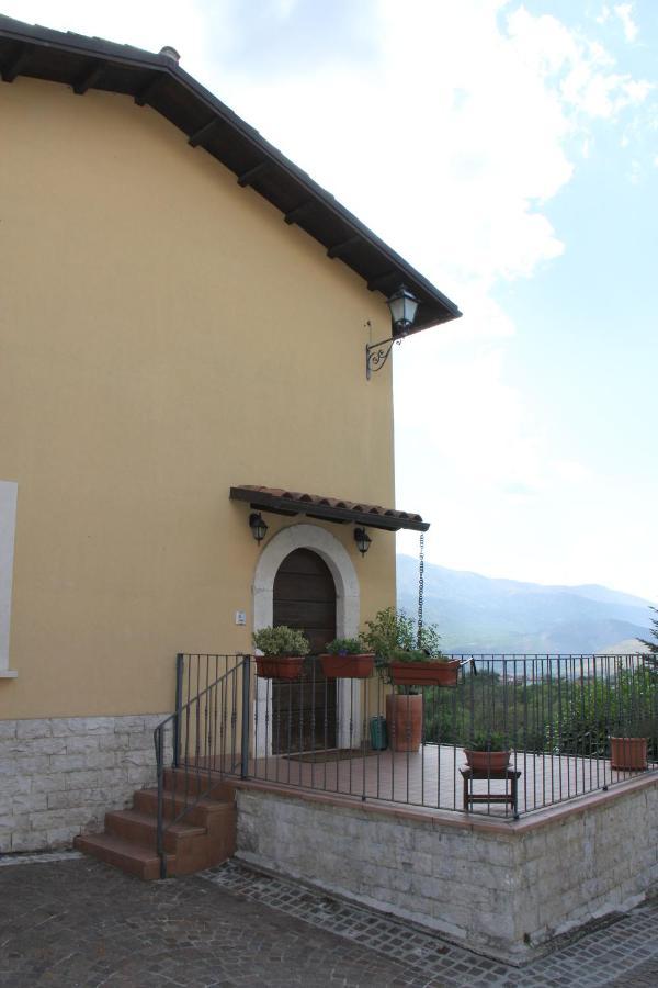 Il Pagliarello Di Villa San Giovanni San Demetrio ne' Vestini エクステリア 写真